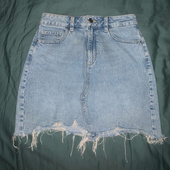 Light blue denim skirt - Picture 3 of 11